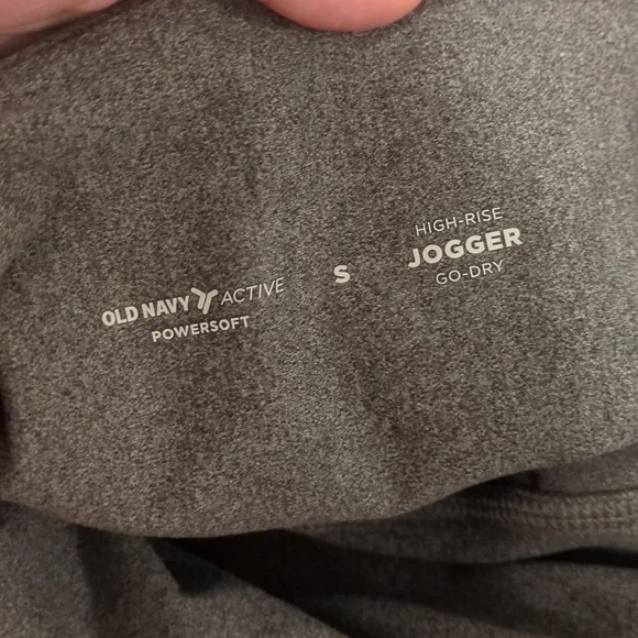 Old Navy powersoft women's gray high rise go dry joggers ankle length - Picture 6 of 12